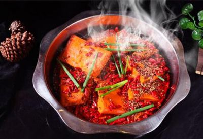 重庆火锅底料批发浅谈重庆火锅的特点有哪些！